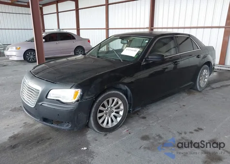 2013 Chrysler 300 Motown из США, поврежденный, VIN 2C3CCAAG6DH630441